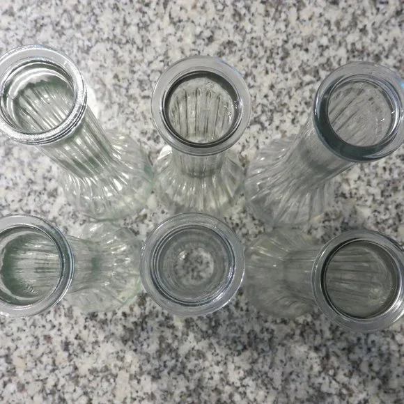 Lot of 8 Glass Vases - Picture 2 of 2